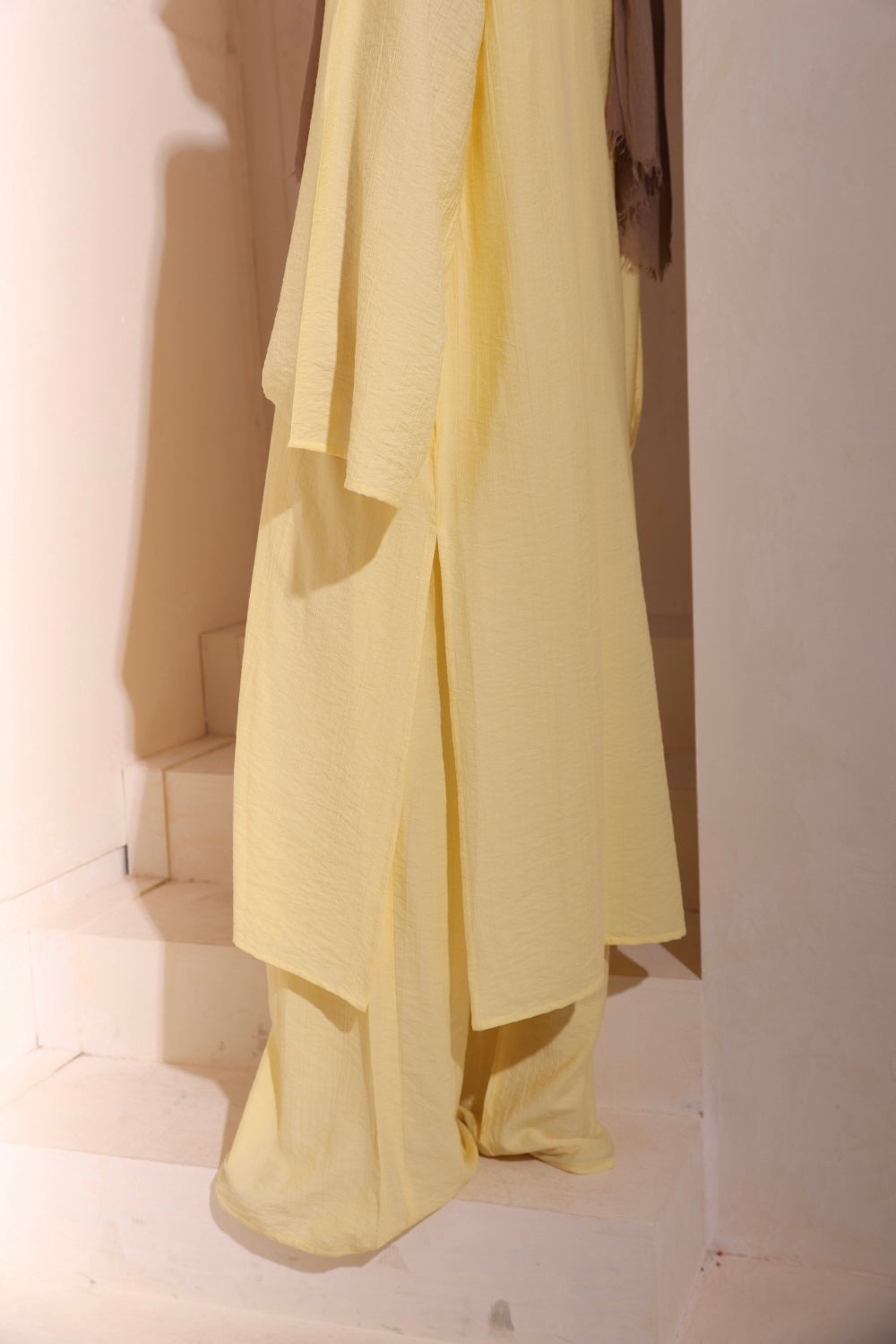 Yellow High Low Set
