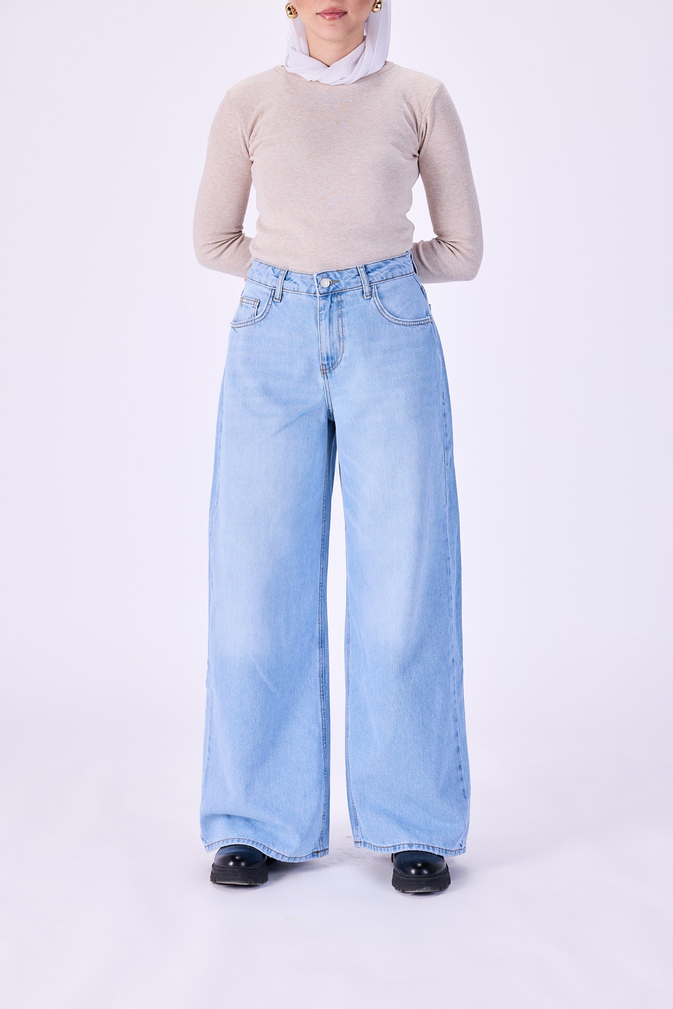 Wide leg jeans