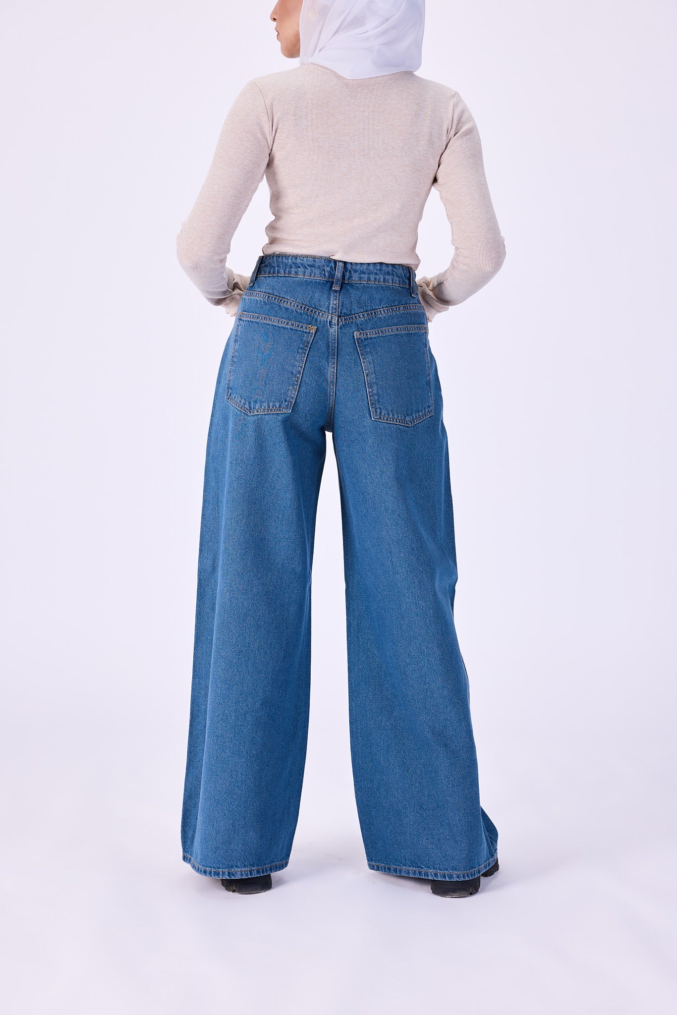 Wide leg jeans