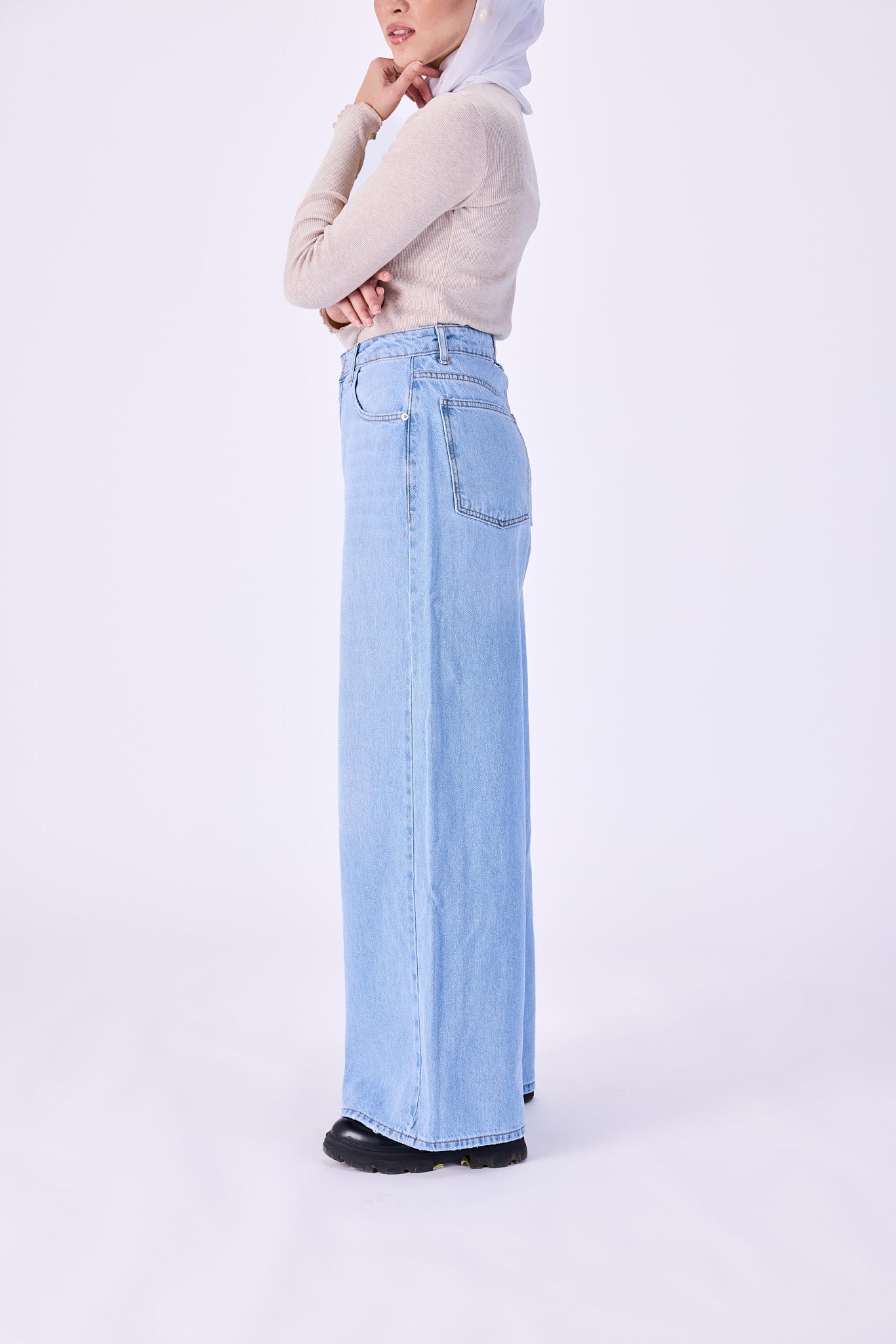 Wide leg jeans