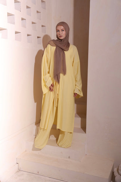 Yellow High Low Set